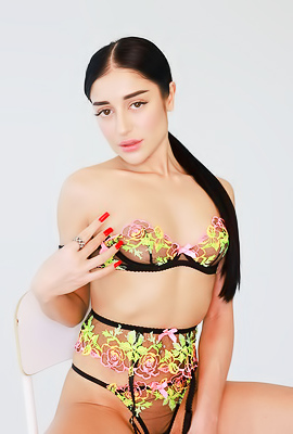 From Armenia Hottie Ara Mix With Wet Vagina Masturbated