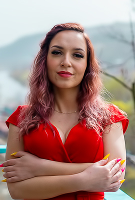 Jessie Clark hungry mouth takes control in debt-fueled passion